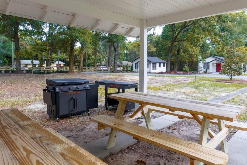 The Pelican At Velia Villas In East Hill Pensacola Exterior photo