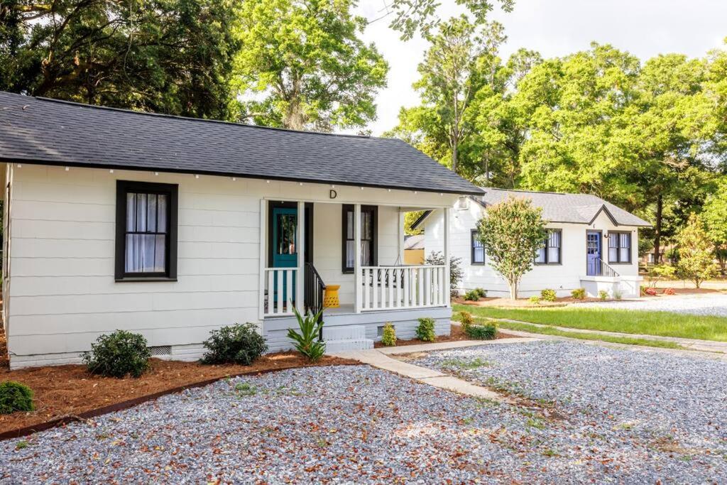 The Pelican At Velia Villas In East Hill Pensacola Exterior photo