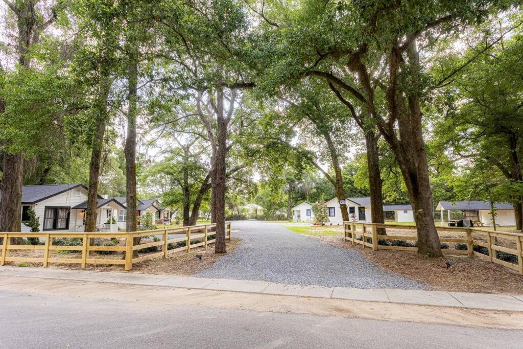 The Pelican At Velia Villas In East Hill Pensacola Exterior photo